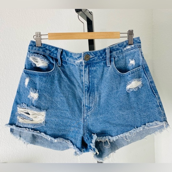 Show Me Your MuMu Arizona Jean Shorts High Waisted Distressed Like New - Picture 6 of 13